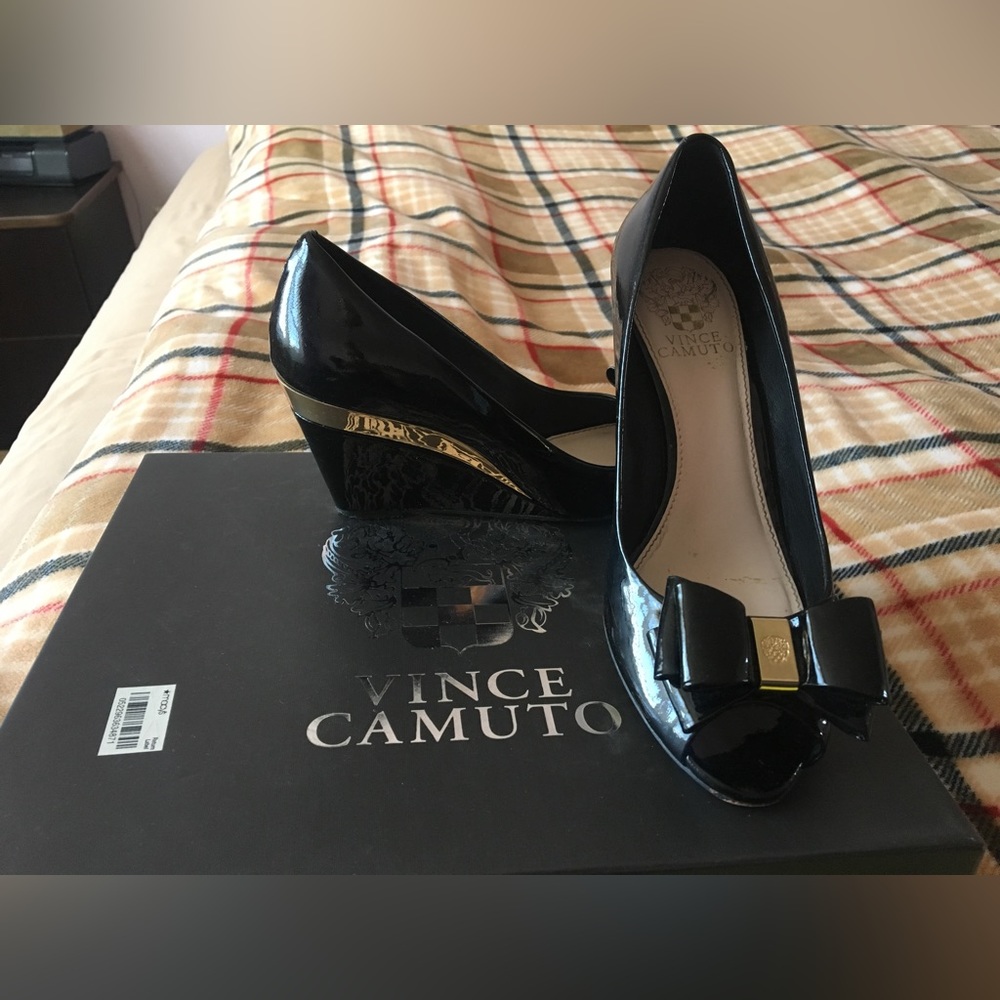 Vince Camuto black shoes, size 7.5